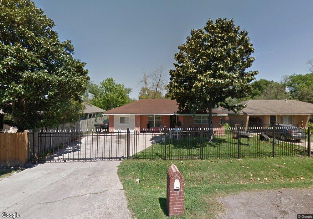 7539 Weyburn St, Houston, TX 77028 - photo 1