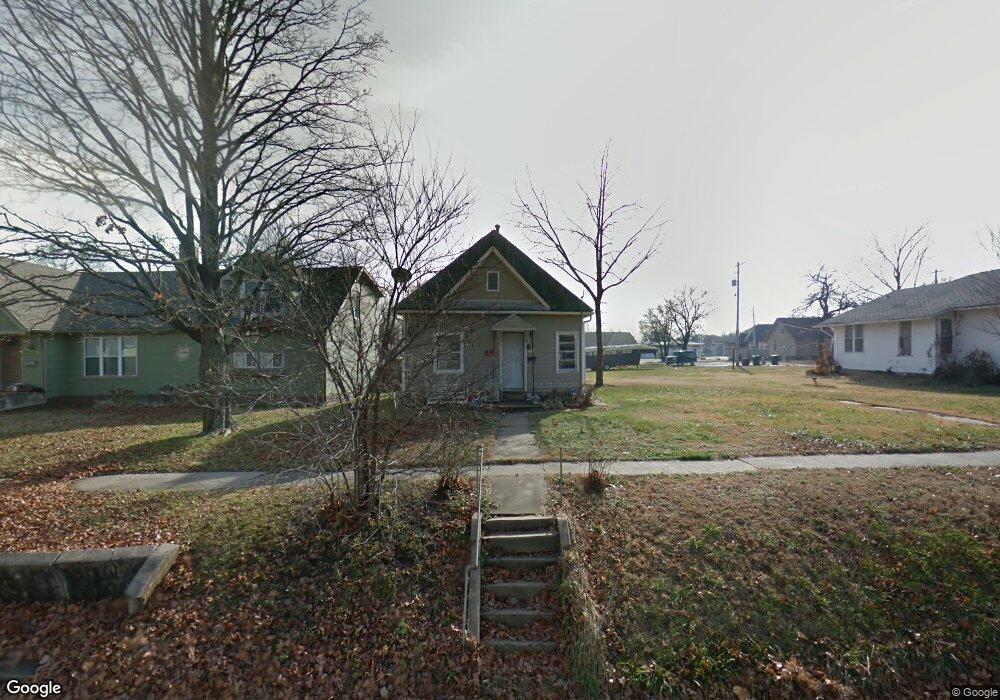 1514 Appleton Ave, Parsons, KS 67357 - photo 1