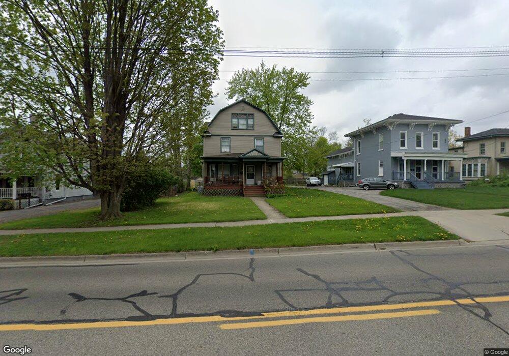 621 W Maumee St, Adrian, MI 49221 - photo 1