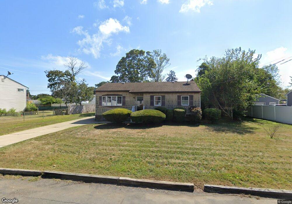 138 45th St, Copiague, NY 11726 - photo 1