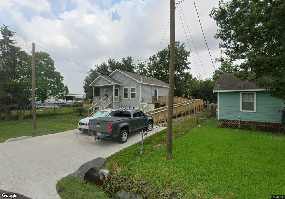 1018 E 40th St, Houston, TX 77022 - photo 1