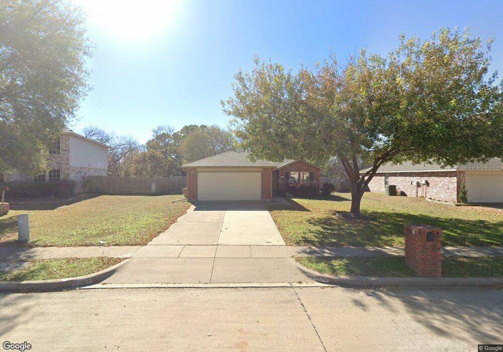 9304 Seven Oaks Ln, Denton, TX 76210 - photo 1