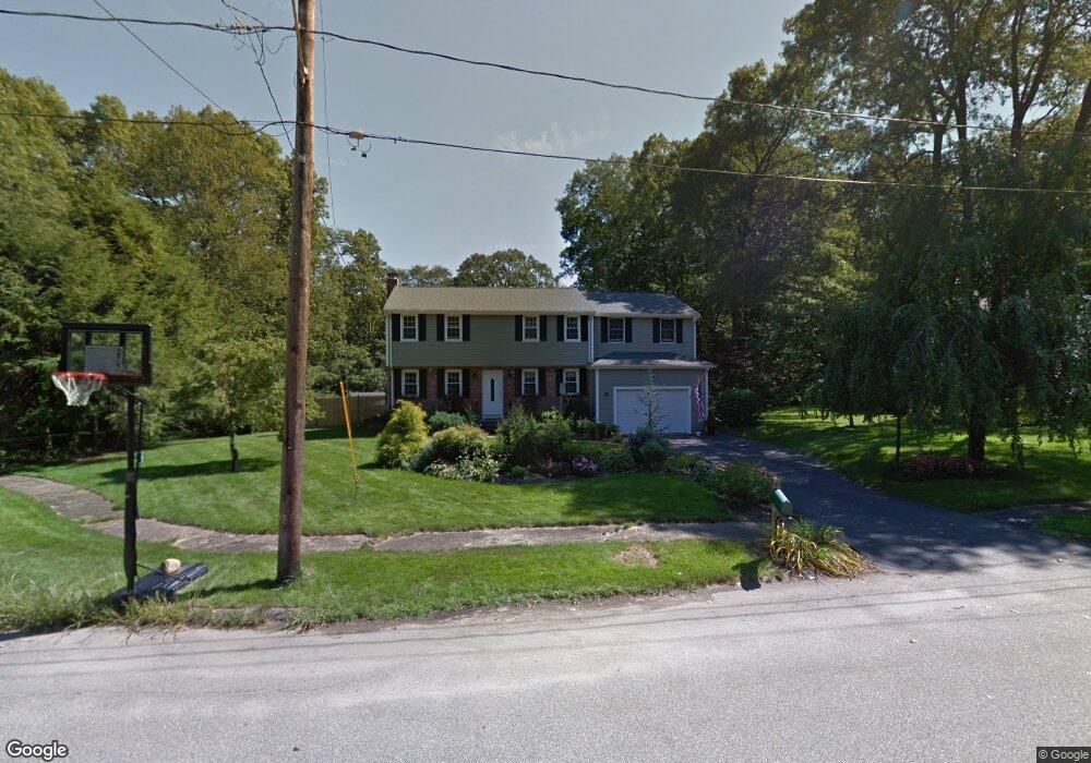 9 Concord Cir, Millis, MA 02054 - photo 1