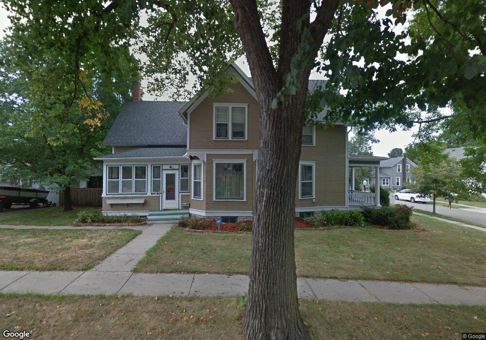 926 S Park St, Red Wing, MN 55066 - photo 1