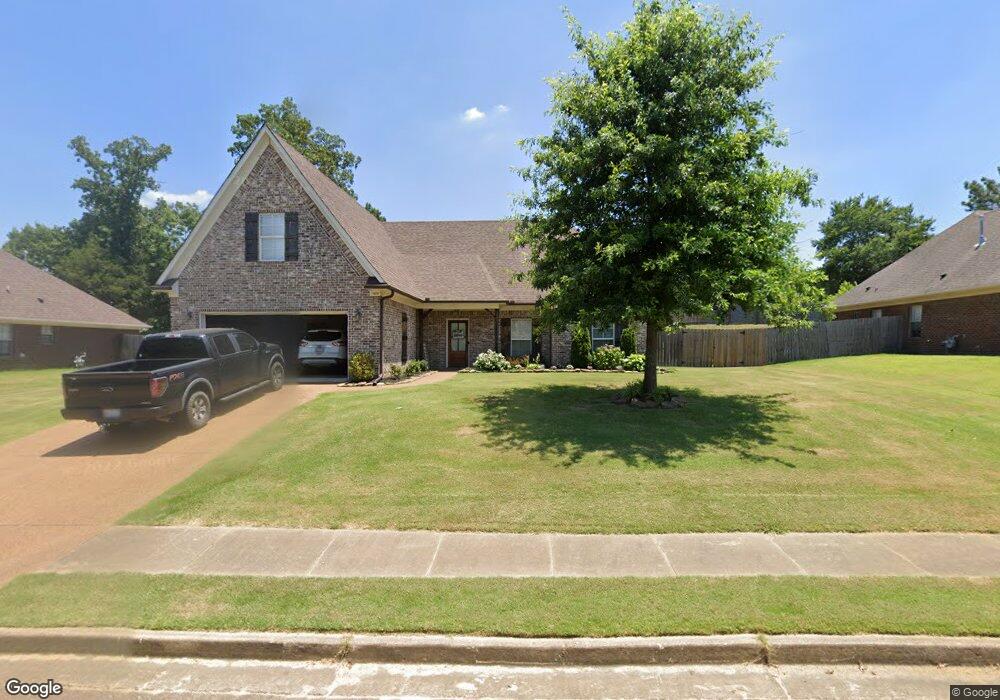 1424 Lake Front Dr E, Hernando, MS 38632 - photo 1