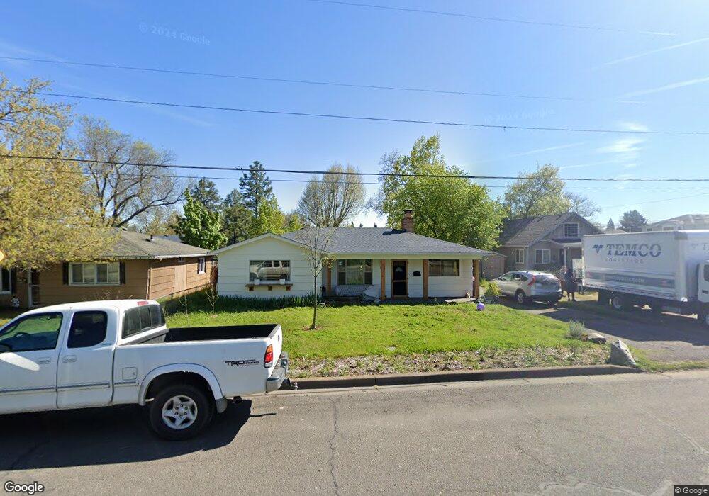 350 N 1st St, Central Point, OR 97502 - photo 1