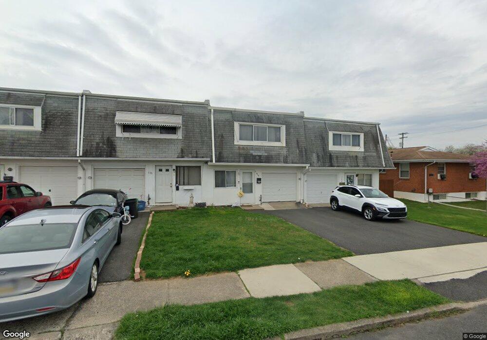 708 E Green St, Allentown, PA 18109 - photo 1