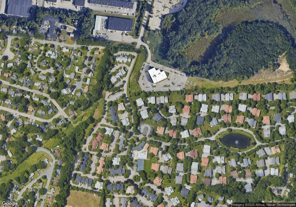 52 Fox Ridge Crescent unit 18, Warwick, RI 02886 - photo 1