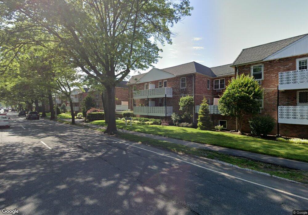 40 Daley Place unit 234, Lynbrook, NY 11563 - photo 1