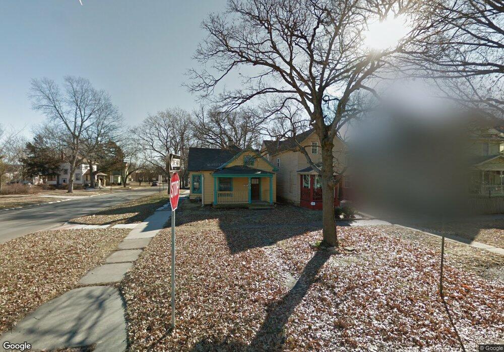 400 SW Buchanan St, Topeka, KS 66606 - photo 1