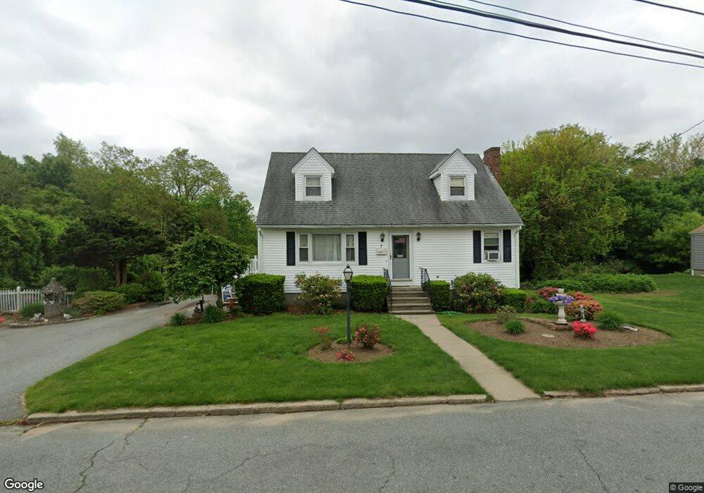 7 Grape Ct, Cranston, RI 02920 - photo 1