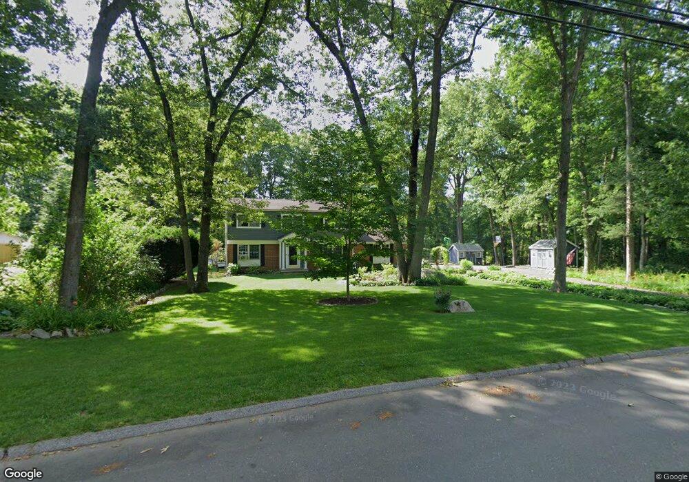 25 Granite Dr, Norwalk, CT 06851 - photo 1