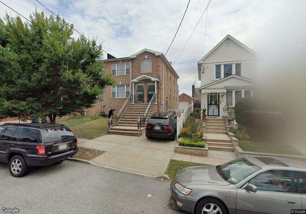6133 136th St, Flushing, NY 11367 - photo 1