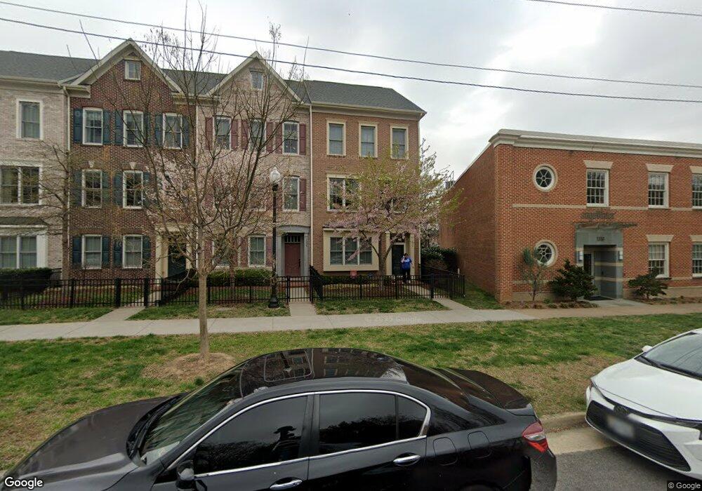 1333 Powhatan St unit 18, Alexandria, VA 22314 - photo 1