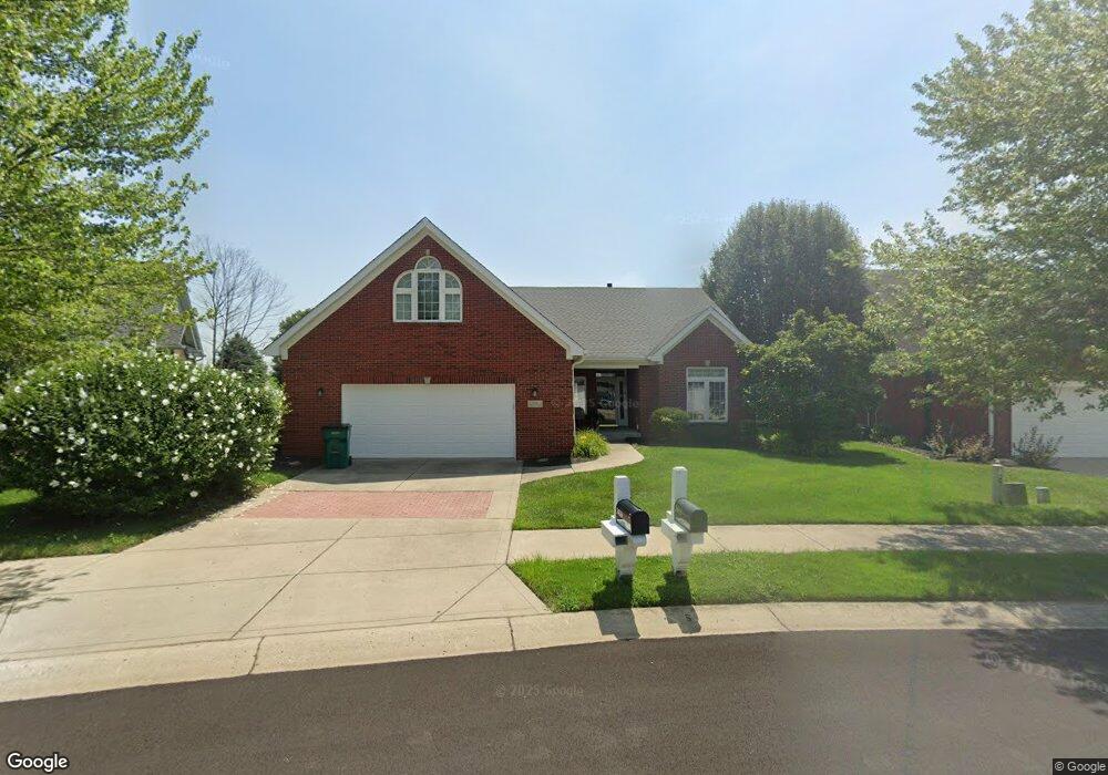2436 Somerset Cir, Franklin, IN 46131 - photo 1