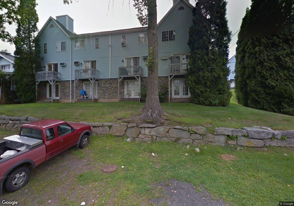 106 Wakelee Rd unit 19, Waterbury, CT 06705 - photo 1