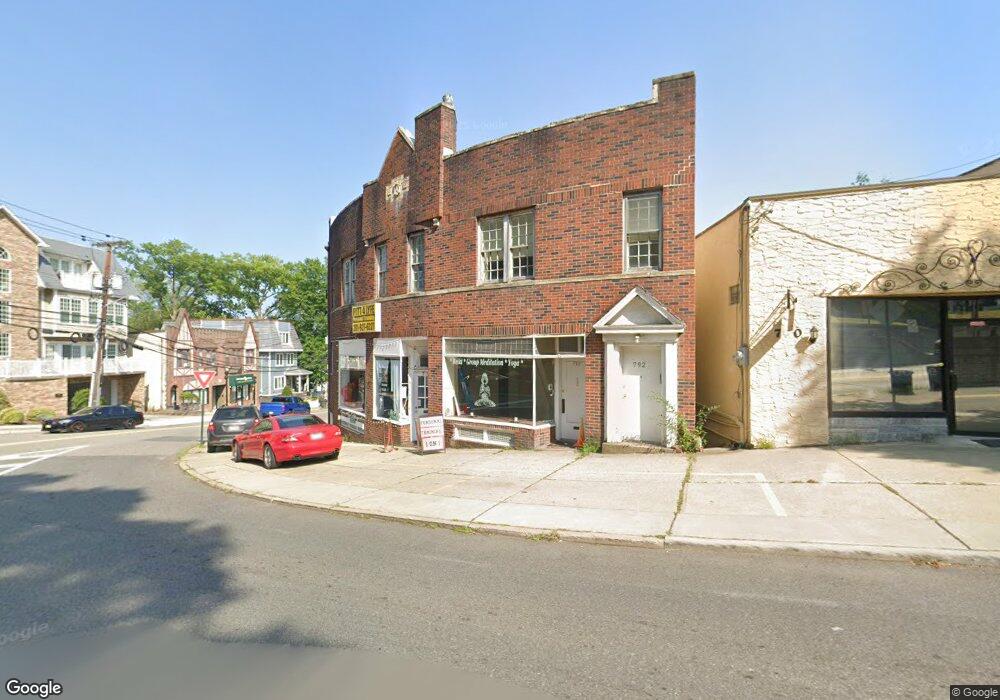 792 Kinderkamack Rd unit 1, River Edge, NJ 07661 - photo 1