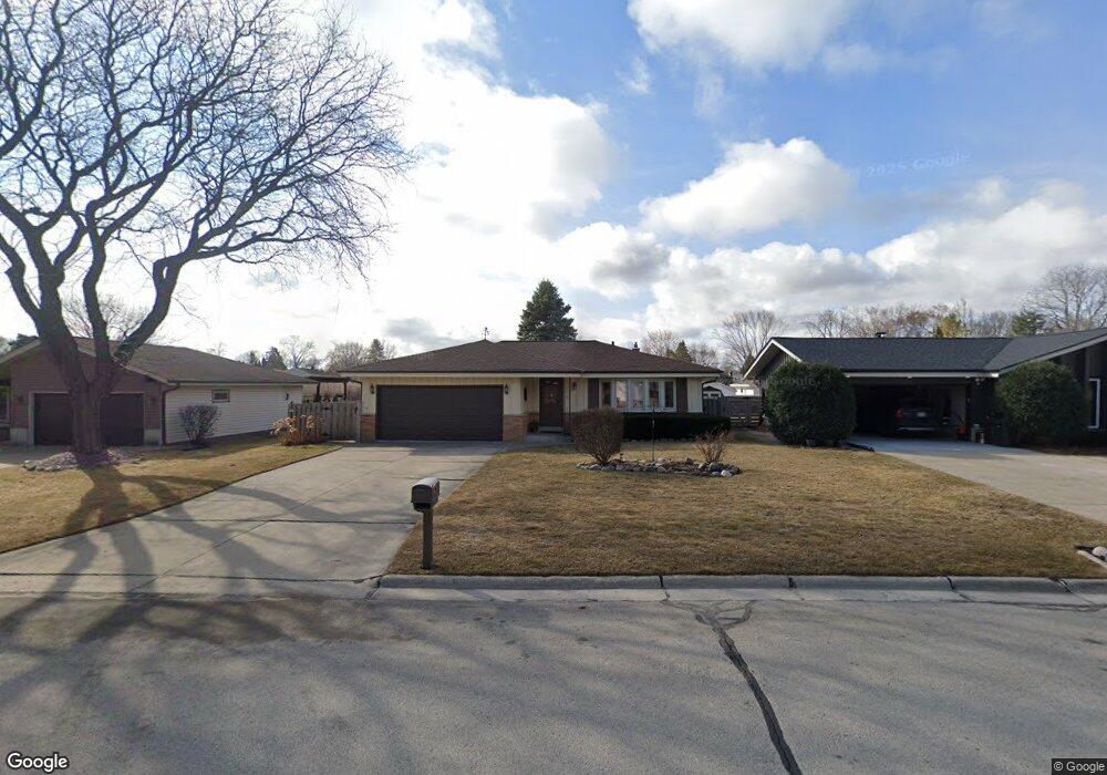 1727 Manistique Ave, South Milwaukee, WI 53172 - photo 1