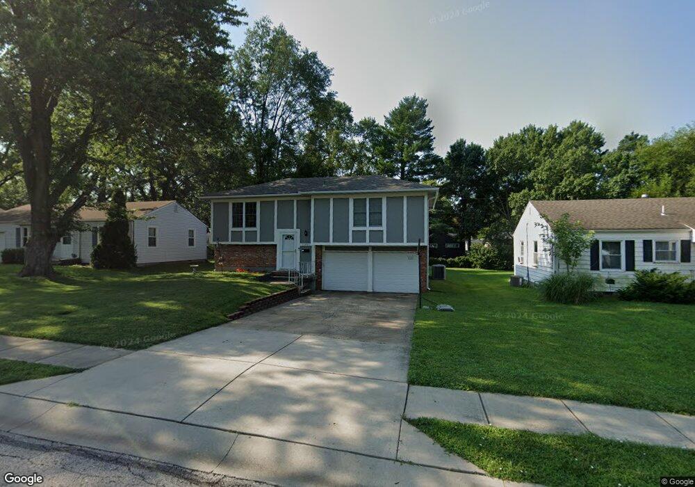 11521 W 69th St, Shawnee, KS 66203 - photo 1