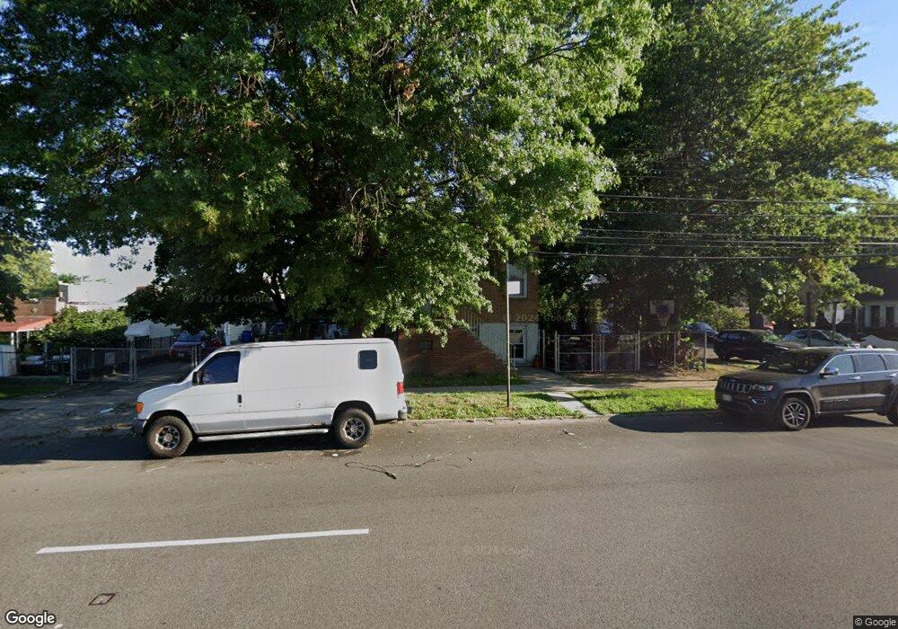 70-17 Ditmars Blvd, Flushing, NY 11370 - photo 1