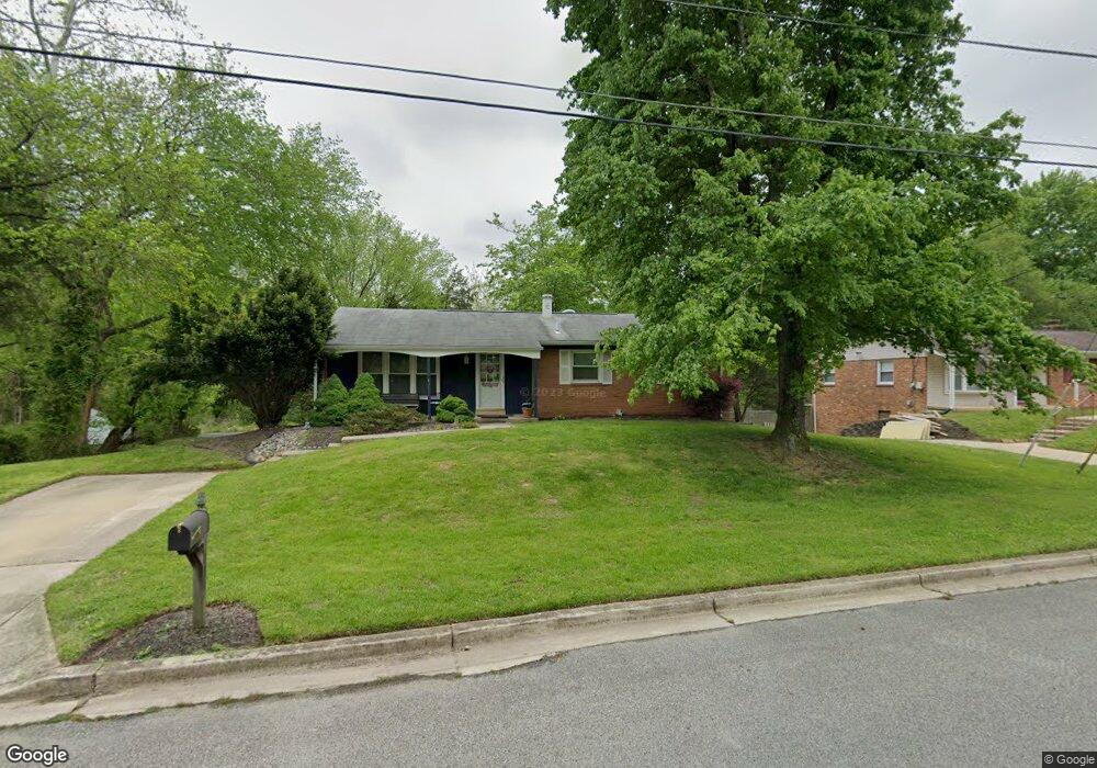 5406 Stratford Ln, Temple Hills, MD 20748 - photo 1