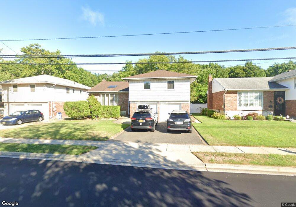 263 Hungry Harbor Rd, Valley Stream, NY 11581 - photo 1