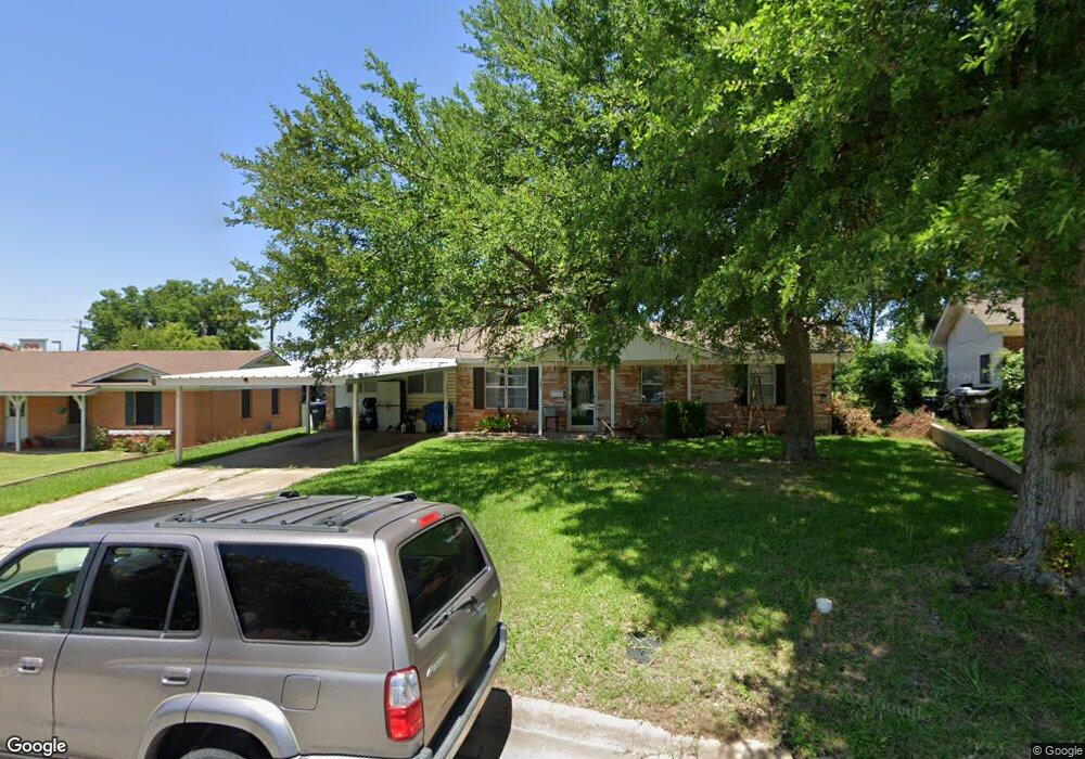 169 N Imperial Dr, Denison, TX 75020 - photo 1