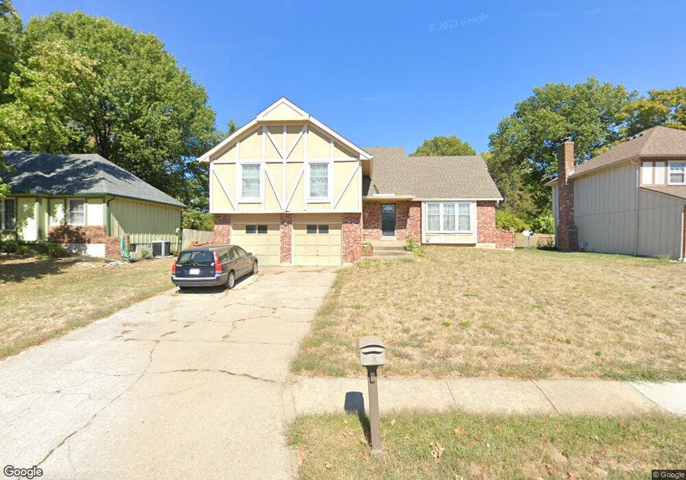 11914 W 72nd St, Shawnee, KS 66216 - photo 1