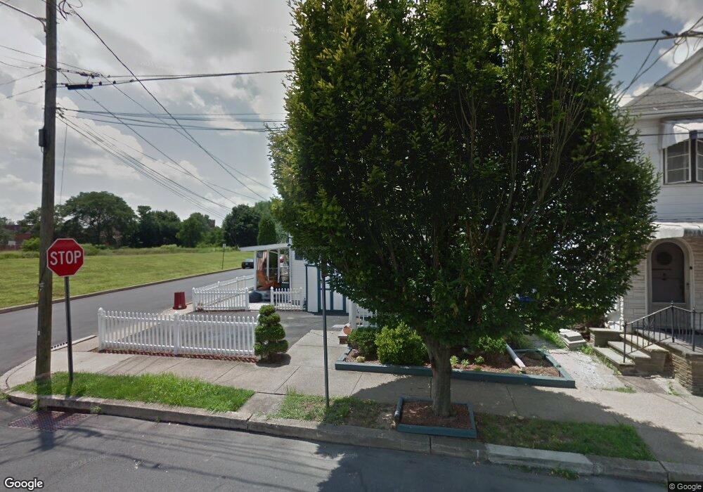 4 Cherry St, Kingston, PA 18704 - photo 1