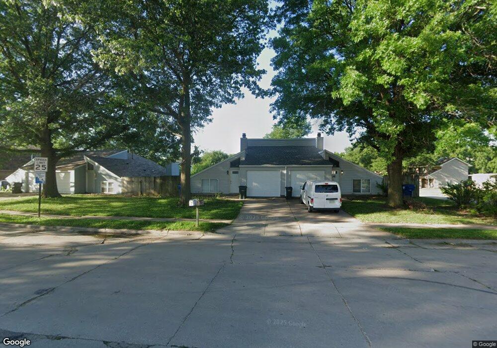 739 W 61st St, Davenport, IA 52806 - photo 1