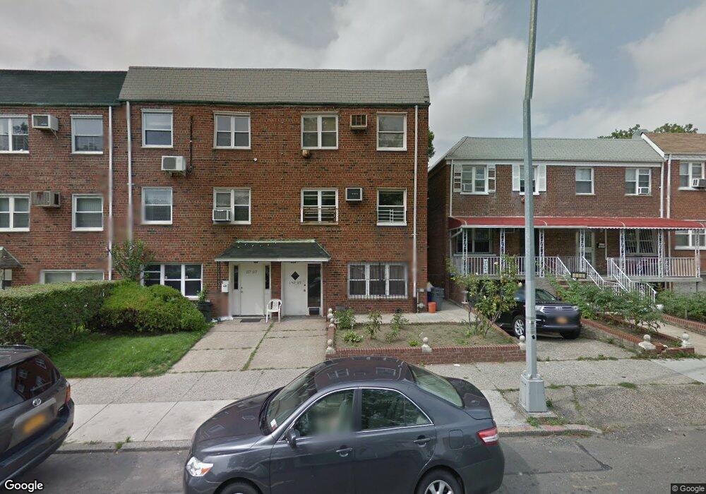 15709 Horace Harding Expy unit 3, Flushing, NY 11367 - photo 1