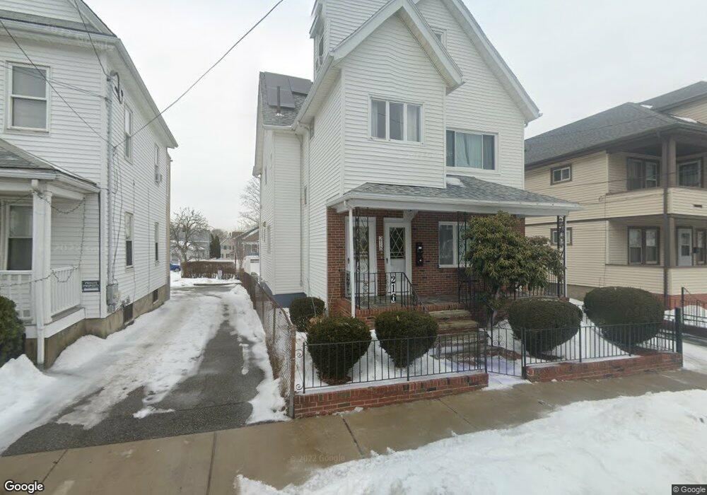 216 Bradford St unit 1st floor, Everett, MA 02149 - photo 1