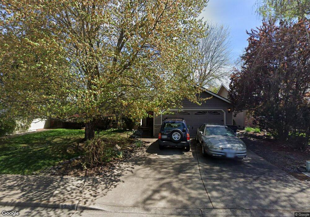 125 Brandon St, Central Point, OR 97502 - photo 1