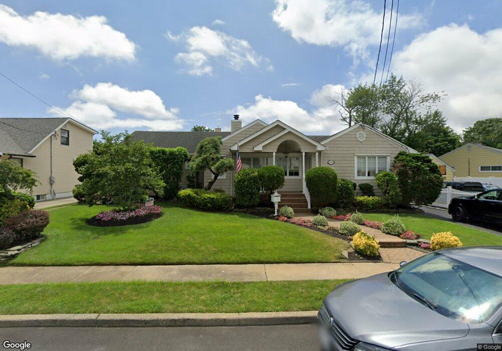 1704 Michael William Rd, Merrick, NY 11566 - photo 1