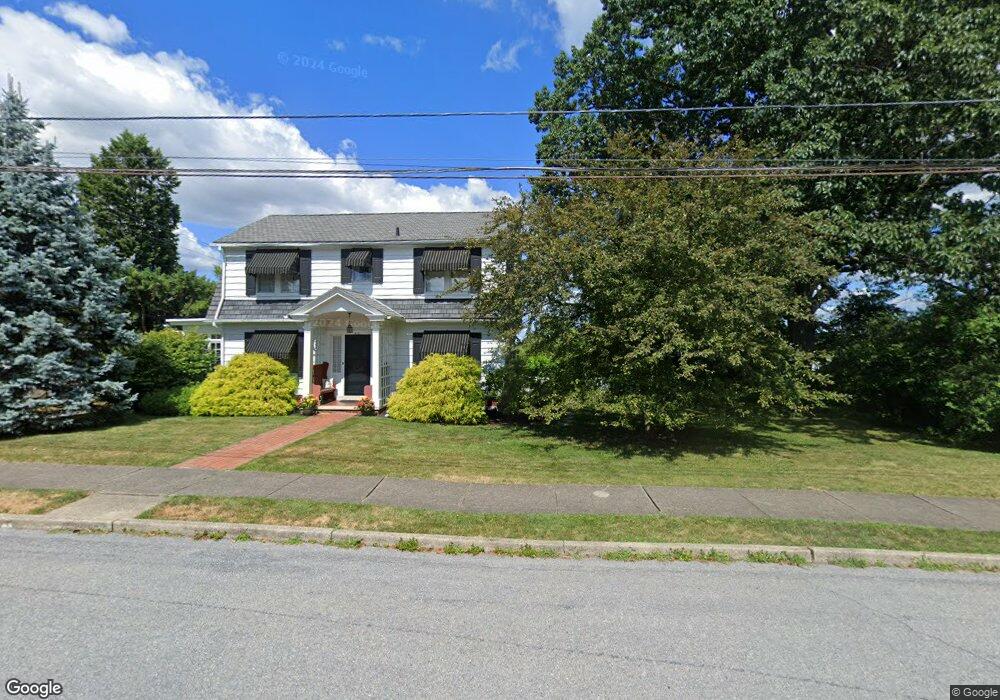 213 S 22nd St unit 221, Allentown, PA 18104 - photo 1