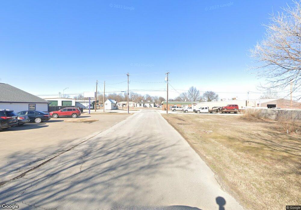 210 S John Zink St, Skiatook, OK 74070 - photo 1