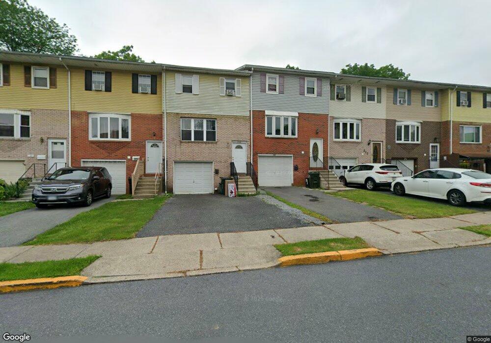 210 Old Forge Dr, Bath, PA 18014 - photo 1