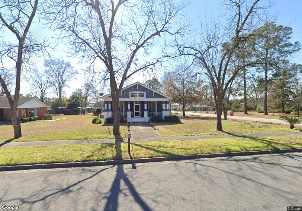 183 W Graham St, Mc Rae, GA 31055 - photo 1