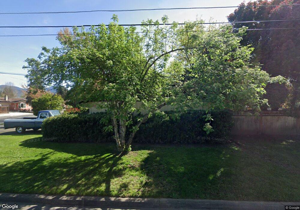 1103 SW Spruce St, Grants Pass, OR 97526 - photo 1