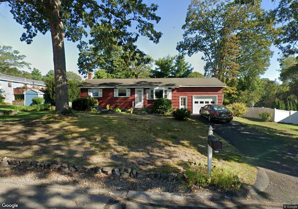 4 Lockness Dr, Nashua, NH 03062 - photo 1