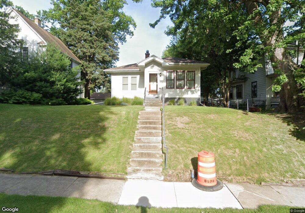 2010 N Myrtle St, Davenport, IA 52804 - photo 1