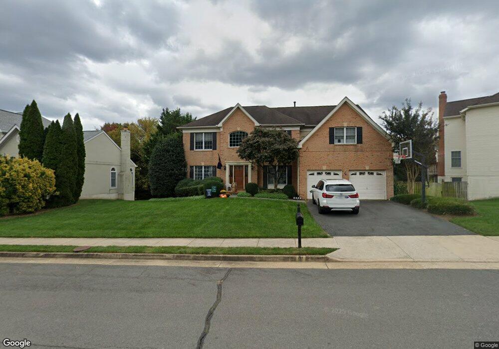 10897 Hunter Gate Way, Reston, VA 20194 - photo 1