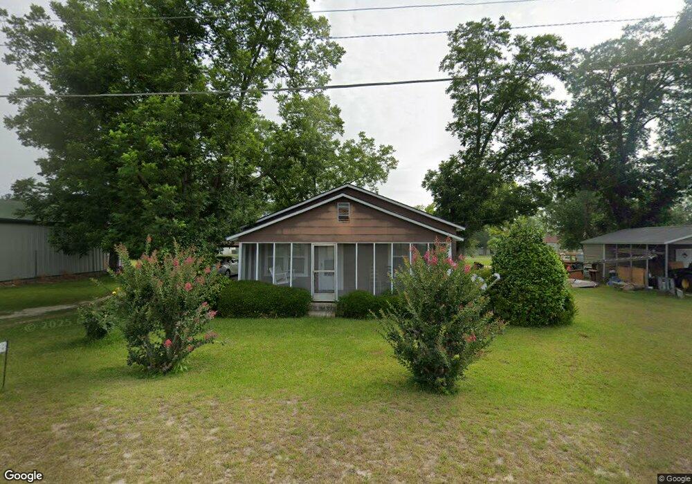38 NW Railroad St, Mc Rae Helena, GA 31037 - photo 1