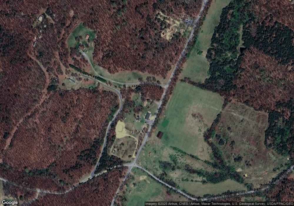 1381 S Timber Ridge Rd, Cross Junction, VA 22625 - photo 1