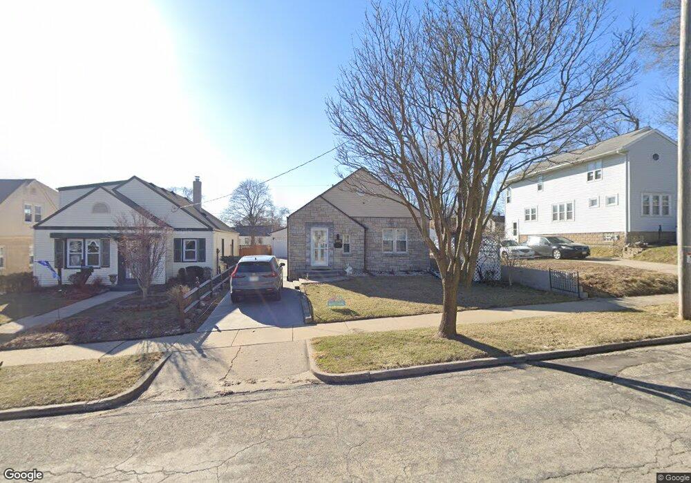 4455 S Quincy Ave, Milwaukee, WI 53207 - photo 1