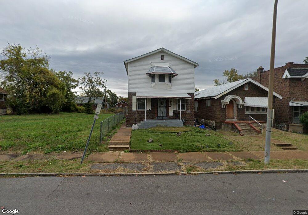 4665 Lee Ave, Saint Louis, MO 63115 - photo 1