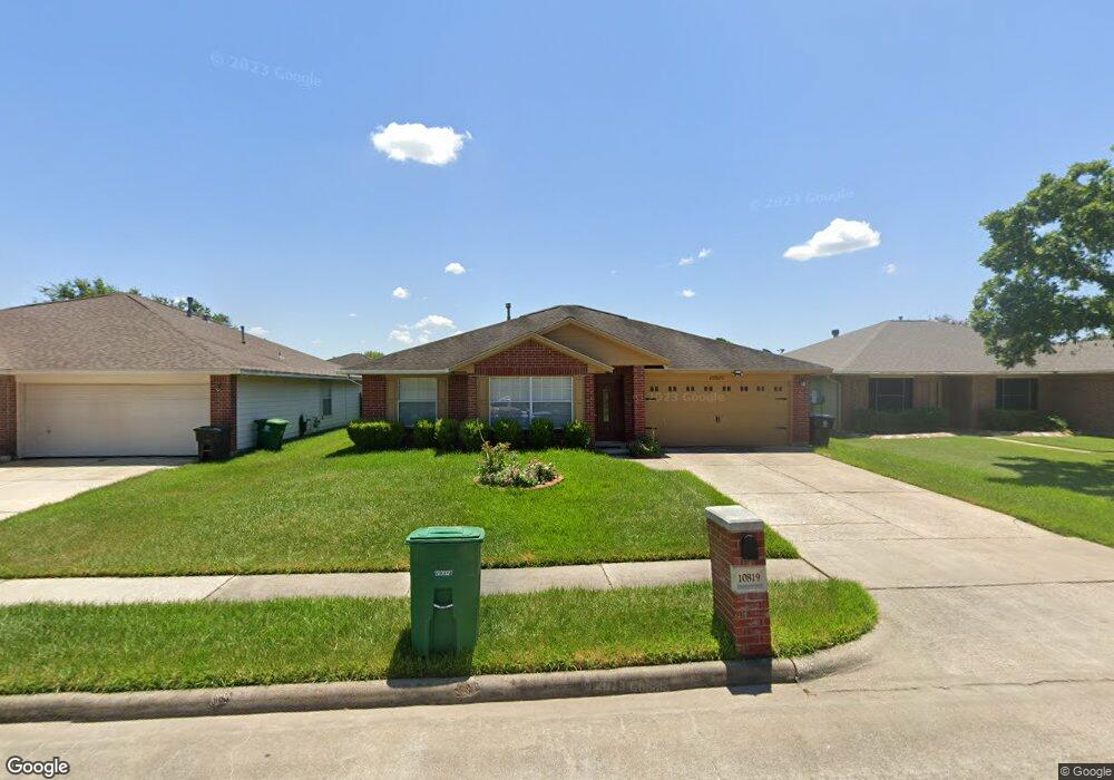 10819 Bradford Way Dr, Houston, TX 77075 - photo 1