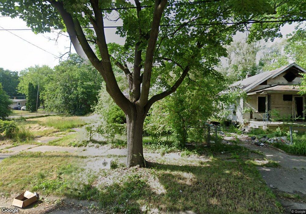 2407 Woodrow Ave, Flint, MI 48506 - photo 1