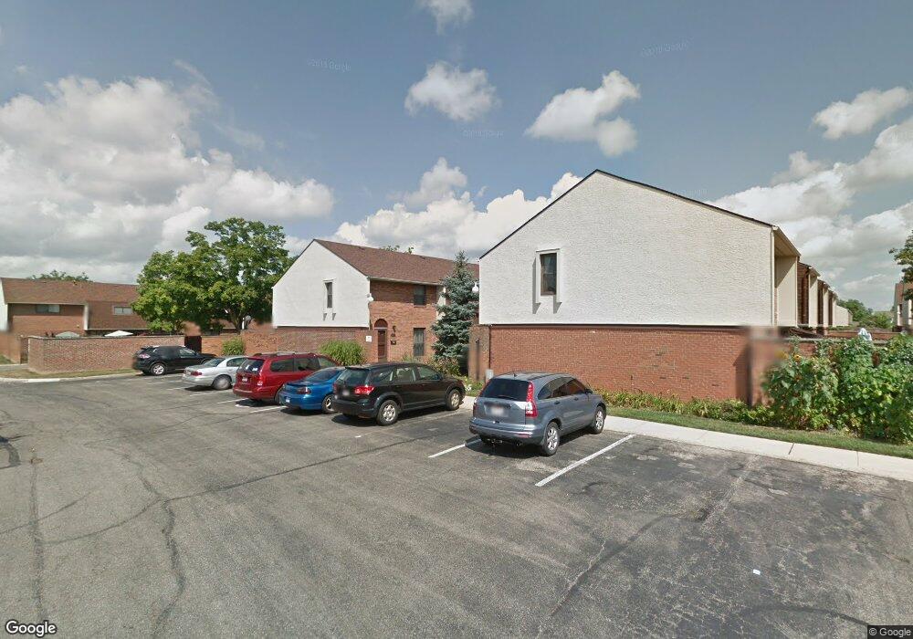 1908 Willoway Cir S unit 1908, Columbus, OH 43220 - photo 1