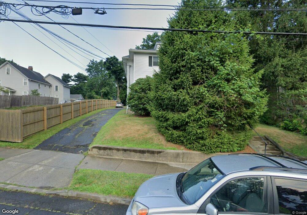 80 Mayflower Ave unit 2nd FL, Stamford, CT 06906 - photo 1